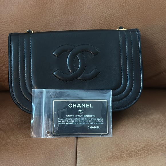 CHANEL Vintage Full Flap Small Chain Shoulder Bag Black CC w/Chanel Beauty Gift - Picture 4 of 17